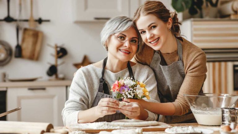 Topos de bolo para o Dia das Mães: ideias criativas e simples